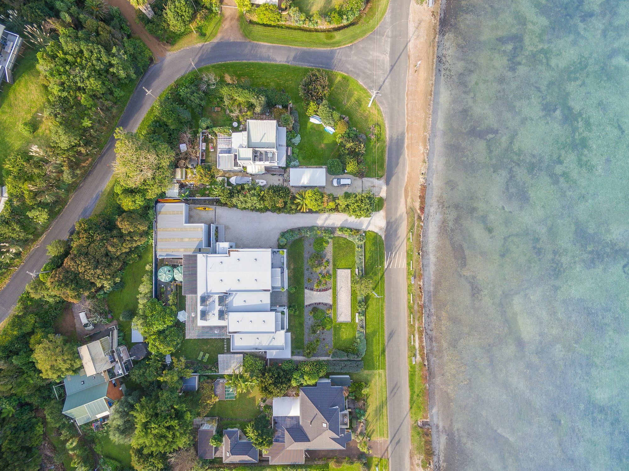 Waiheke Waterfront Lodge Oneroa Экстерьер фото