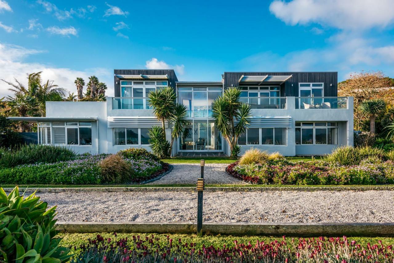 Waiheke Waterfront Lodge Oneroa Экстерьер фото