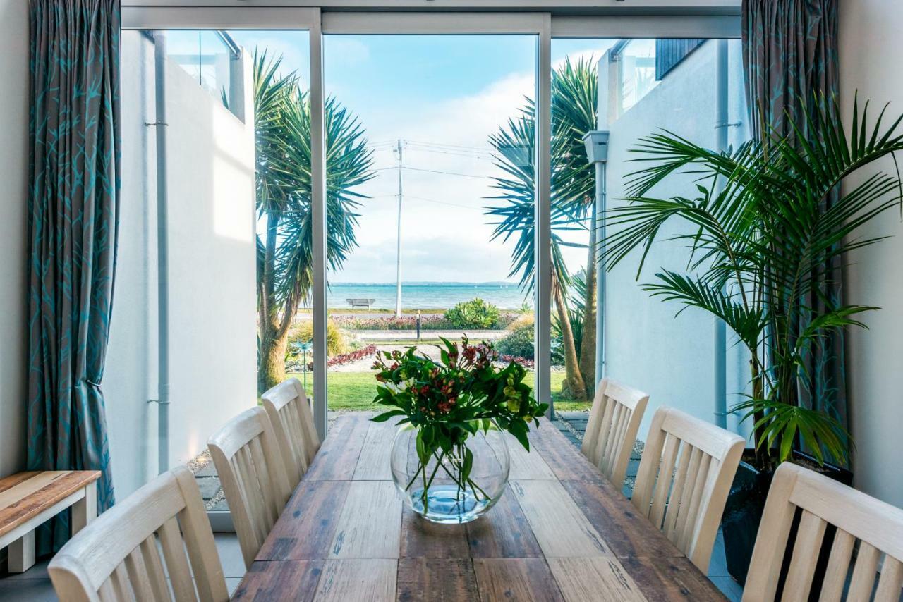 Waiheke Waterfront Lodge Oneroa Экстерьер фото