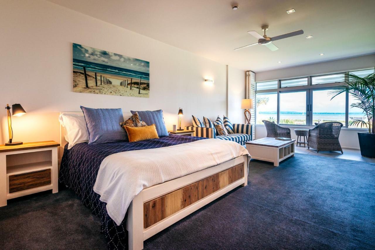 Waiheke Waterfront Lodge Oneroa Экстерьер фото