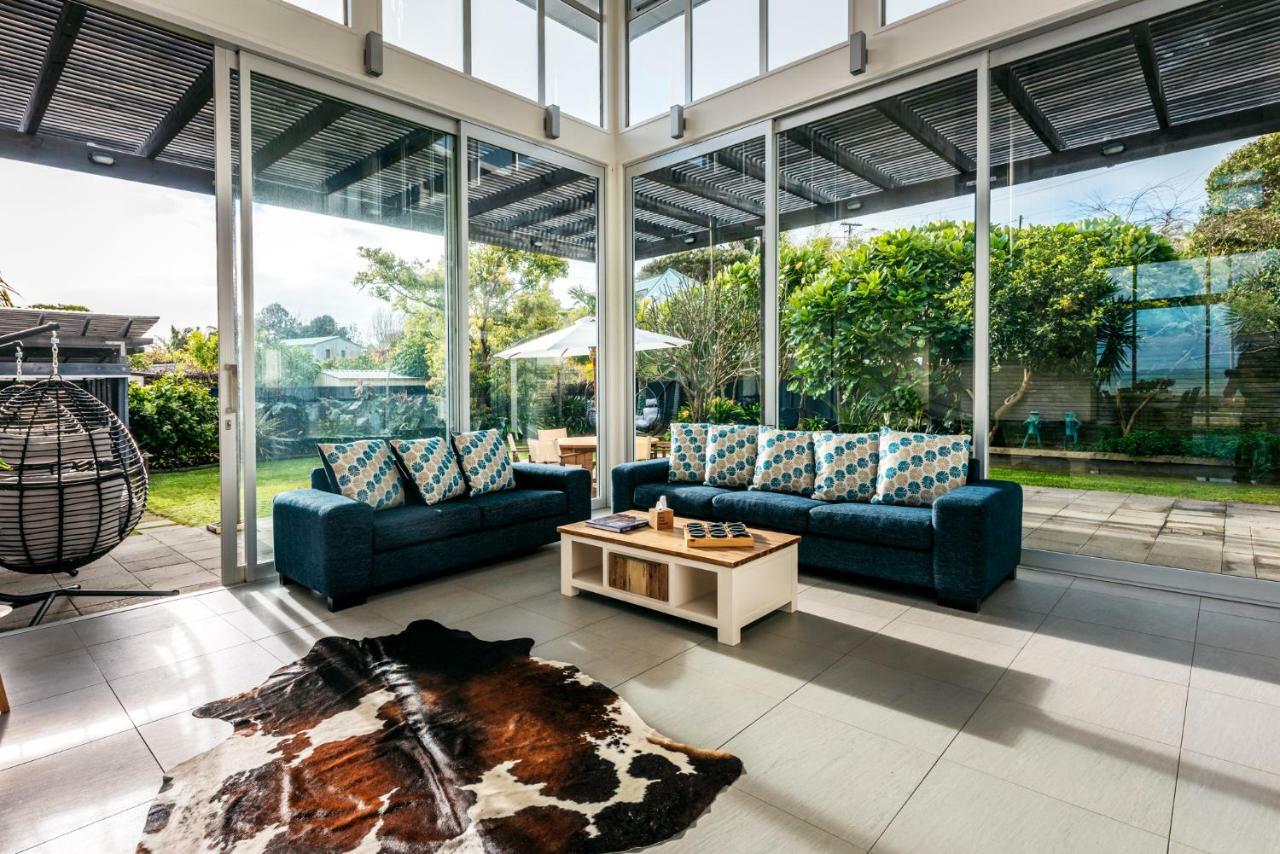 Waiheke Waterfront Lodge Oneroa Экстерьер фото